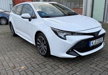 Toyota Corolla 94.500 km 18.100 &euro; Köln 51103