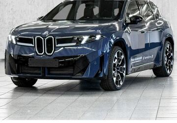 BMW iX3 8.000 km 79.260 &euro; Köln Süd 50968