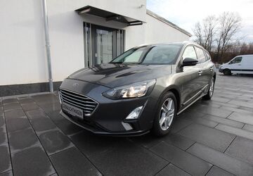 Ford Focus 121.758 km 9.500 &euro; Köln 51147