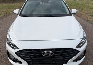 Hyundai i30 81.600 km 12.950 &euro; Köln/Poll 51105