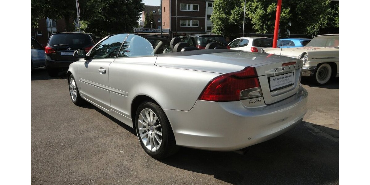 Volvo C70 2,0 D/130 KW 1.Hand Leder+Xenon+Klima Top 151.550 km 12.490 &euro; Neuss 41462