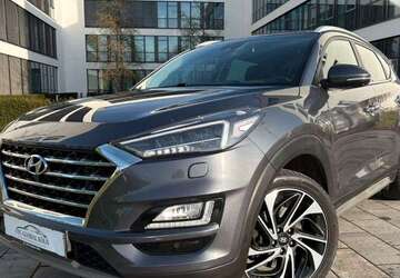 Hyundai TUCSON 65.000 km 18.999 &euro; Köln 51107