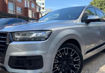 Audi Q7 265.000 km 18.450 &euro; Köln 50674