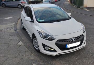 Hyundai i30 113.162 km 6.100 &euro; Köln 50676