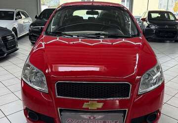 Chevrolet Aveo 90.000 km 2.990 &euro; Leverkusen 51373