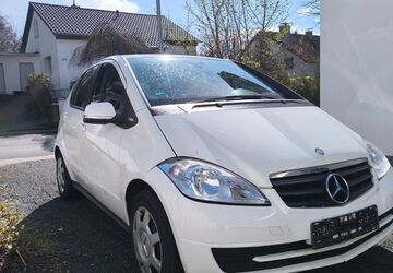 Mercedes-Benz A 160 153.000 km 3.499 &euro; Bergisch Gladbach 51467