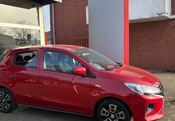 Mitsubishi Space Star 8.600 km 12.900 &euro; Neuss 41462