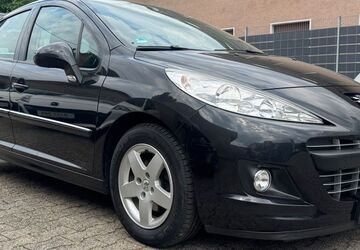 Peugeot 207 102.597 km 4.300 &euro; Köln 50858