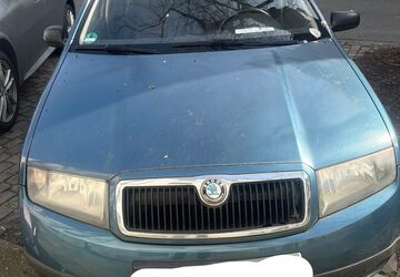 Skoda Fabia 146.000 km 3.199 &euro; Düsseldorf 40547