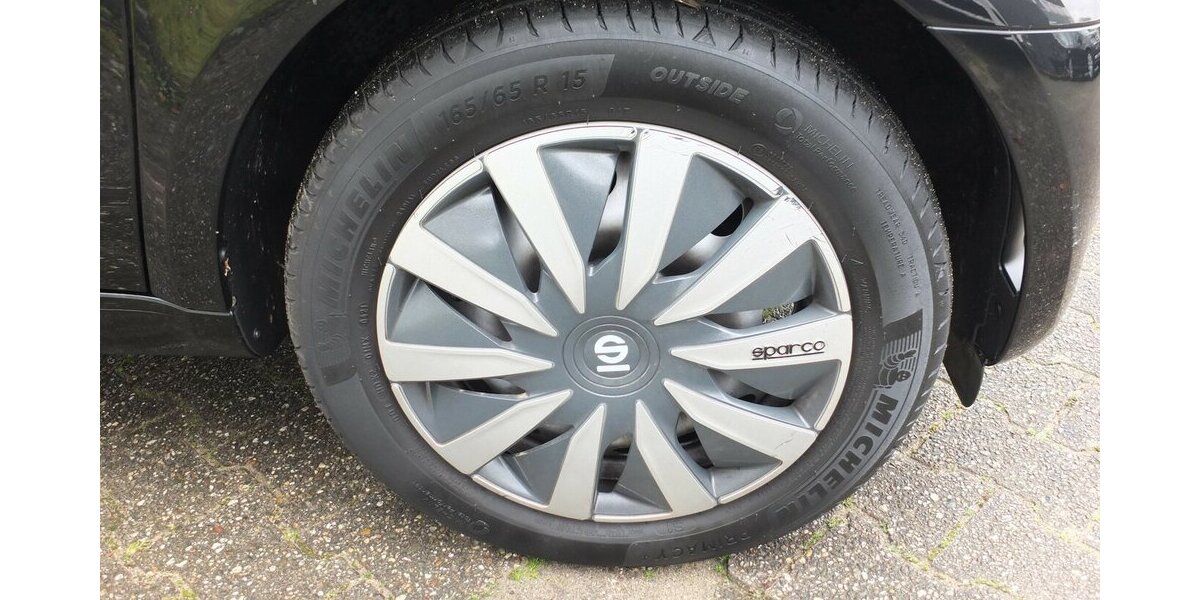 Smart ForTwo electric drive EQ AUTOMATIK KLIMAAUTOMATIK 5.183 km 10.700 &euro; Köln 50858