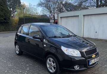 Chevrolet Aveo 123.000 km 2.499 &euro; Düsseldorf 40597