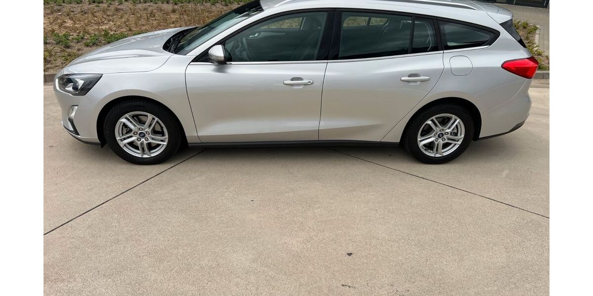 Ford Focus 52.677 km 15.600 &euro; Köln 50829