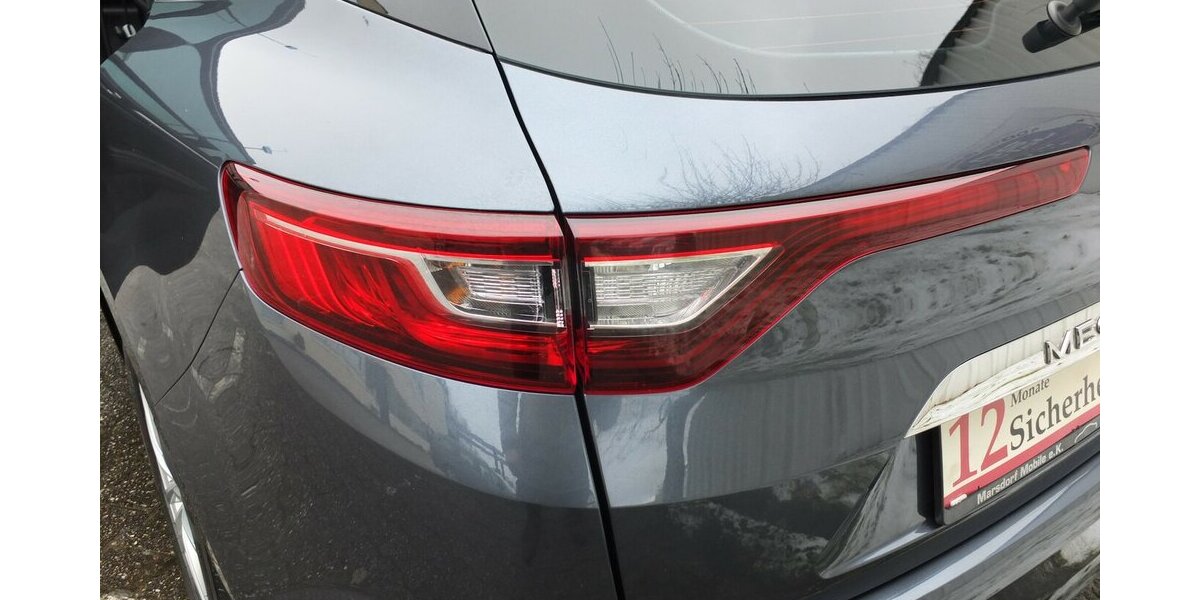 Renault Megane INTENS NAVI EINPARKHILFE KLIMAAUTOMATIK 108.795 km 11.498 &euro; Köln 50858