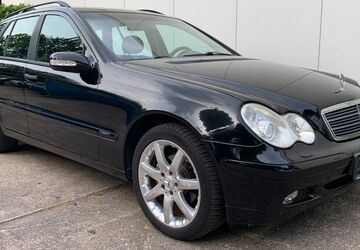 Mercedes-Benz C 220 233.216 km 3.995 &euro; Köln 51107