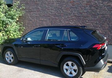Toyota RAV 4 106.000 km 23.999 &euro; Köln 50968