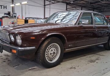 Jaguar XJ6 129.041 km 4.340 &euro; Düsseldorf 40476