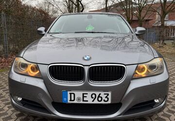 BMW 320 146.600 km 3.700 &euro; Düsseldorf 40595