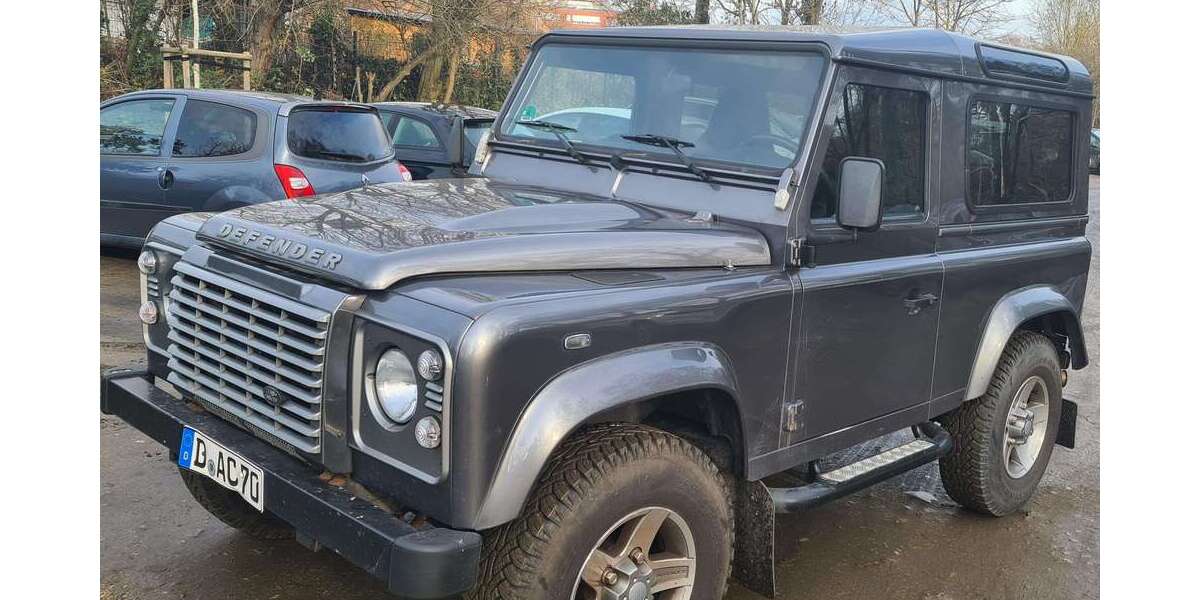 Land Rover Defender 160.650 km 46.000 &euro; Düsseldorf 40474