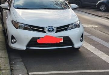Toyota Auris Touring Sports 161.000 km 10.200 &euro; Erkrath 40699
