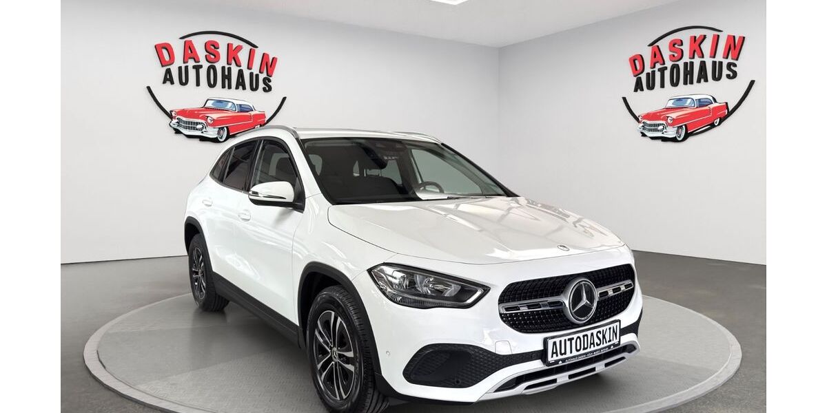 Mercedes-Benz GLA 180 94.000 km 29.900 &euro; Köln 50827