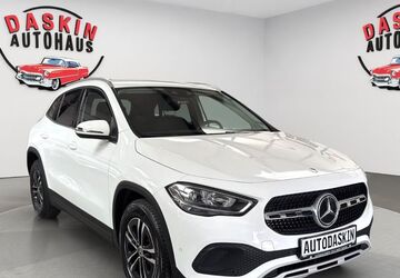 Mercedes-Benz GLA 180 94.000 km 32.500 &euro; Köln 50827