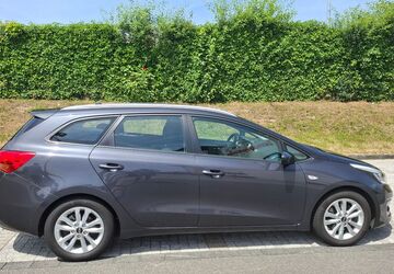 Kia ceed Sportswagon 82.000 km 8.500 &euro; REMSCHEID 42855