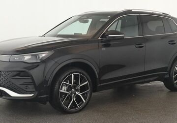 VW Tiguan 8.900 km 47.284 &euro; Neuss 41460