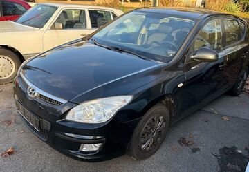 Hyundai i30 250.000 km 1.999 &euro; Wuppertal 42115