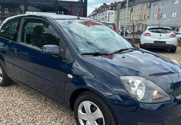 Ford Fiesta 71.000 km 3.200 &euro; Leverkusen 51371