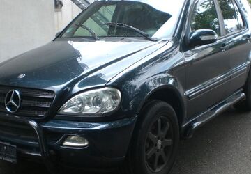 Mercedes-Benz ML 270 386.000 km 3.550 &euro; Köln 50735