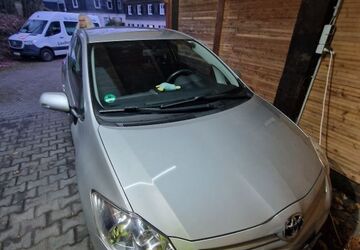 Toyota Auris 77.300 km 6.500 &euro; Ennepetal 58256