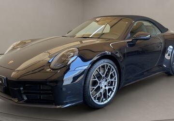 Porsche 992 4.000 km 159.800 &euro; Köln 50823