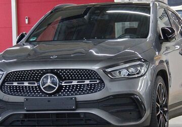 Mercedes-Benz GLA 200 63.000 km 36.850 &euro; Köln 50739