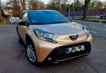 Toyota Aygo (X) 105.000 km 12.390 &euro; Langenfeld 40764
