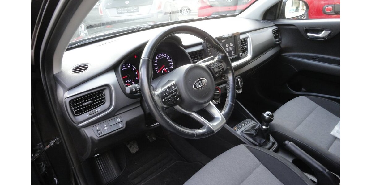 Kia Stonic 1,2 Edition7- Klima SHZ PDC Alu 33Tk,1 Hd 33.000 km 13.777 &euro; Neuss 41462