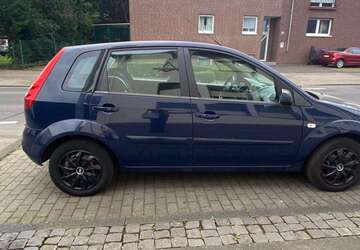 Ford Fiesta 172.140 km 1.075 &euro; Köln 50674