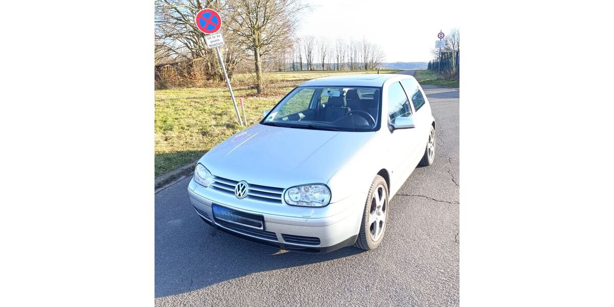 VW Golf 141.000 km 3.600 &euro; Dormagen 41539