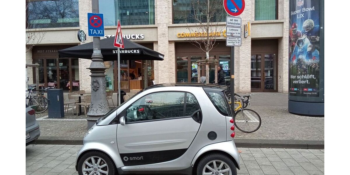 Smart ForTwo 37.500 km 5.555 &euro; Köln 50935