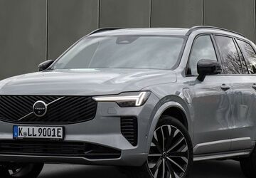 Volvo XC90 10.500 km 81.990 &euro; Köln 50968