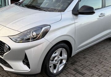 Hyundai i10 9.402 km 15.999 &euro; Radevormwald 42477