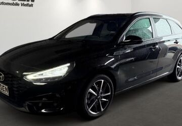 Hyundai i30 7.724 km 23.350 &euro; Neuss 41464