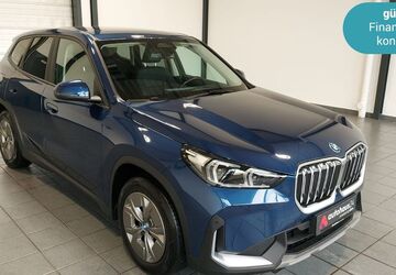 BMW iX1 33.151 km 33.350 &euro; Wuppertal 42287