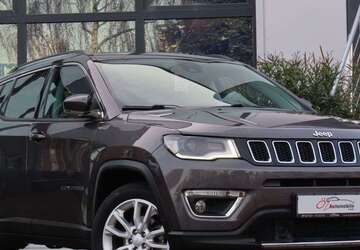 Jeep Compass 33.182 km 17.900 &euro; Neuss 41469