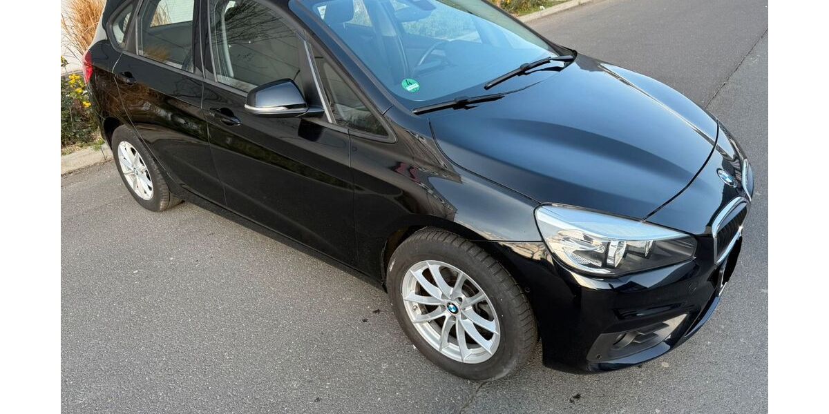 BMW 216 Active Tourer 132.920 km 13.500 &euro; Köln 50827