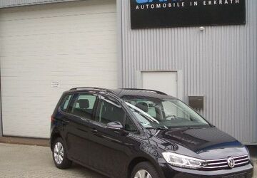 VW Touran 44.761 km 26.875 &euro; Erkrath 40699