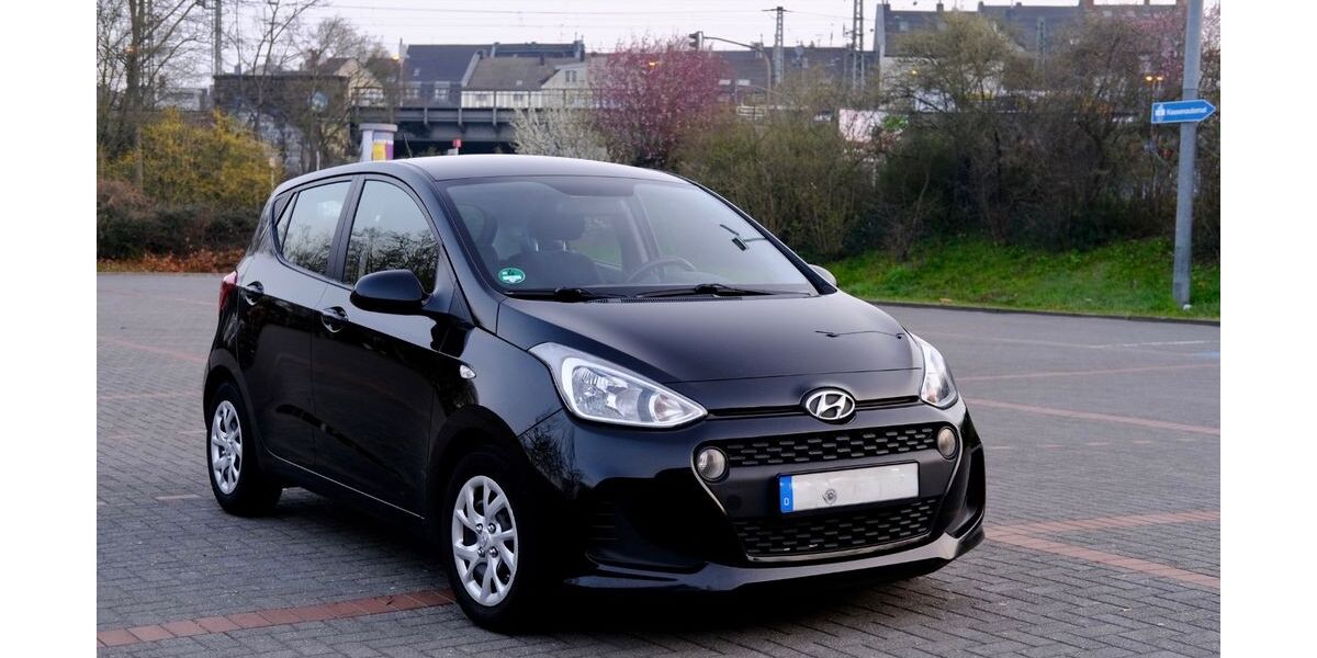 Hyundai i10 140.000 km 5.900 &euro; Düsseldorf 40227
