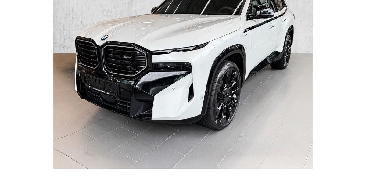 BMW XM 6.000 km 103.900 &euro; Köln Süd 50968