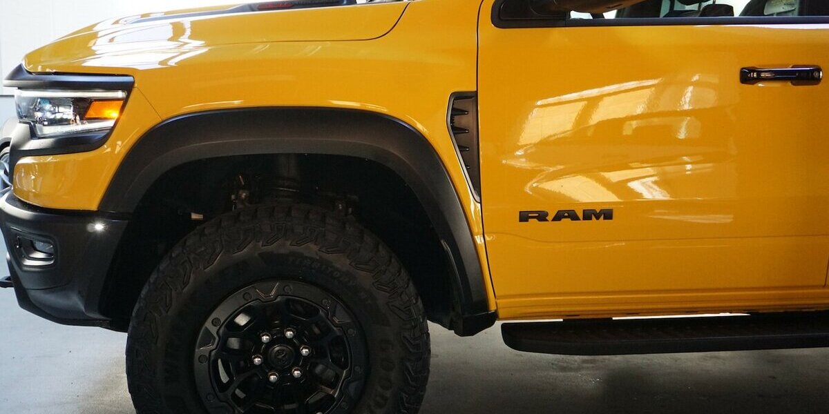 Dodge RAM 1500 TRX 6.2L V8 SMARTCUP Leder Pano HuD H&K 41.719 km 119.900 &euro; Wuppertal 42327