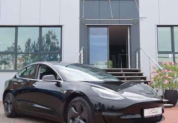 Tesla Model 3 77.532 km 23.900 &euro; Neuss 41469