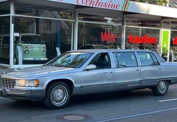 Cadillac Fleetwood 100.000 km 2.999 &euro; Düsseldorf (Unterrath) 40468